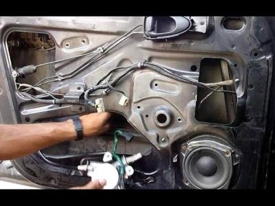 اصلاح مكائن زجاج السيارات